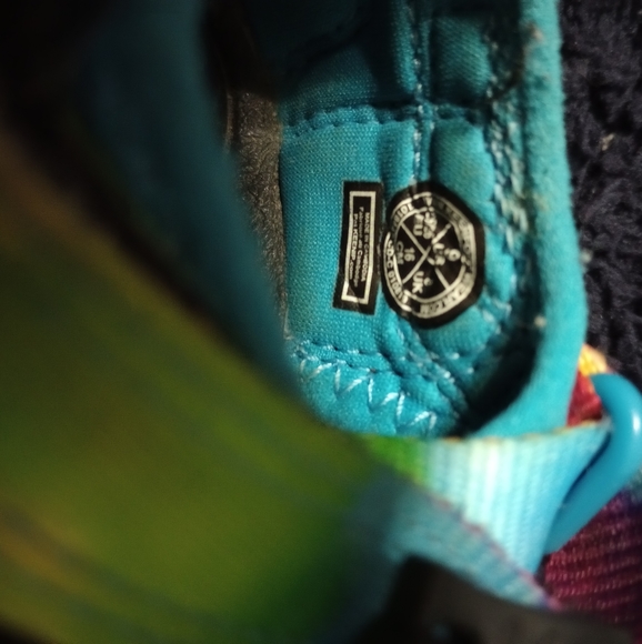 Girls keen. Sandals. Size 9 - Picture 3 of 3